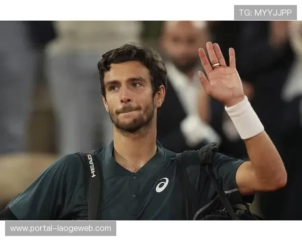 穆塞蒂法网先丢两盘后连扳三盘胜德约，生涯重大突破